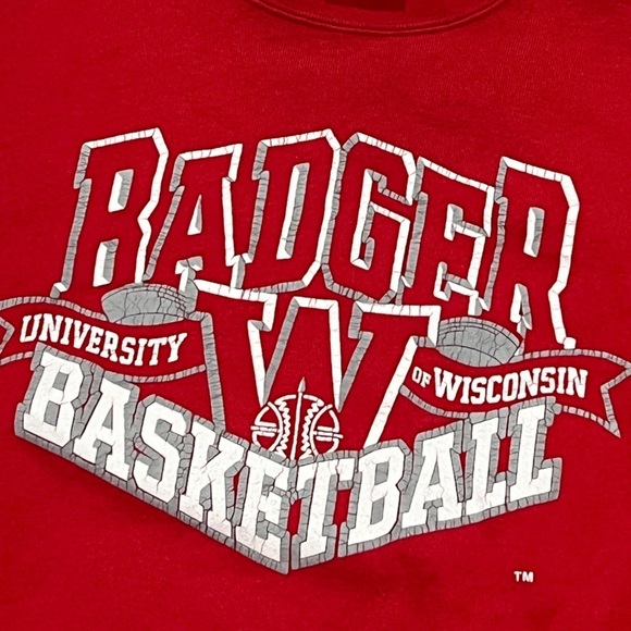 Vintage University of Wisconsin Badgers NCAA Collegiate 1990s Sweatshirt - Picture 4 of 5
